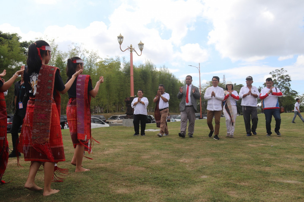 Sekda Badung Hadiri Acara Kebaktian Padang Keluarga HKBP Denpasar